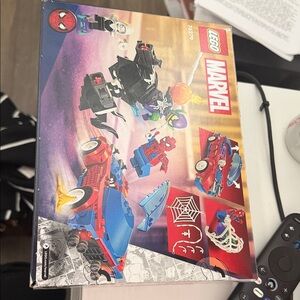LEGO Marvel Spider-Man Set - Red, Blue, Black